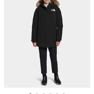 North Face Women's New Outerboroughs Parka